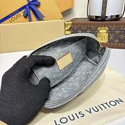 Fortok Louis Vuitton Denim Monogram Pochette Cosmetique Cloudy Grey 19*6*12cm - 3