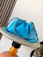Fortok Loewe Flamenco Clutch Medium Nappa Calfskin Blue 30x10.5x20cm - 1