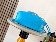 Fortok Loewe Flamenco Clutch Medium Nappa Calfskin Blue 30x10.5x20cm - 5