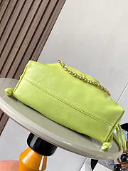 Fortok Loewe Flamenco Clutch Medium Nappa Calfskin Lime Green 30x10.5x20cm - 2
