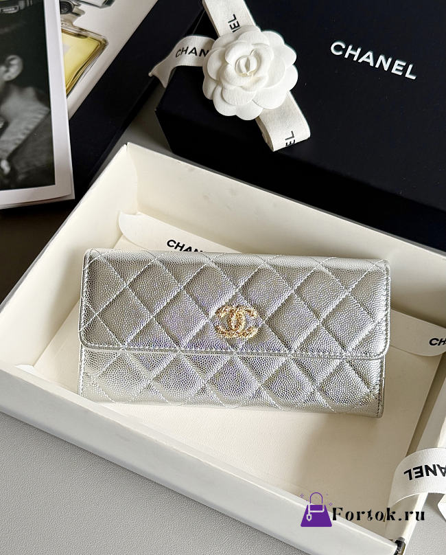 Fortok Chanel Long Flap Wallet Metallic Silver 19x3x10cm - 1