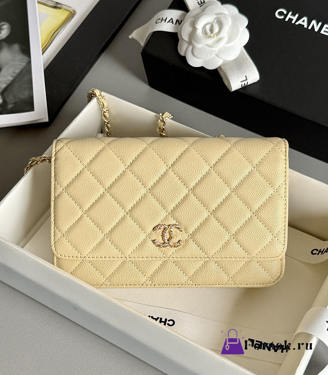 Fortok Chanel Caviar Quilted Wallet on Chain Light Yellow 19x3x12cm - 1