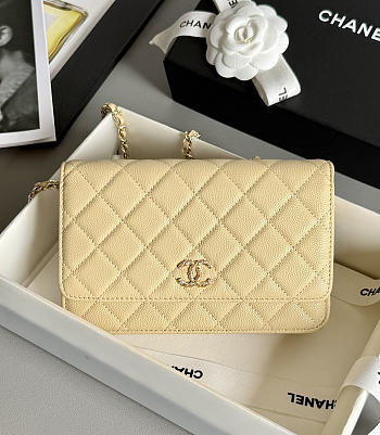 Fortok Chanel Caviar Quilted Wallet on Chain Light Yellow 19x3x12cm