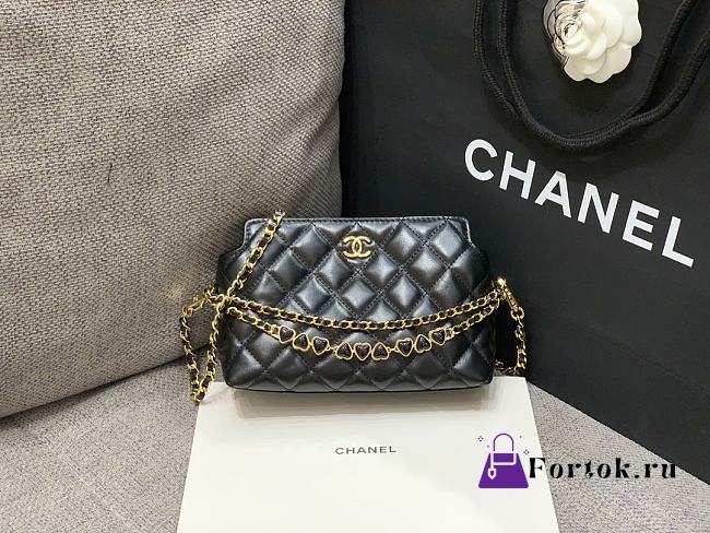 Fortok Chanel Shiny Crumpled Calfskin Quilted Clutch With Chain Black 19cm - 1