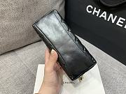 Fortok Chanel Shiny Crumpled Calfskin Quilted Clutch With Chain Black 19cm - 4