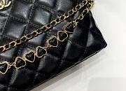 Fortok Chanel Shiny Crumpled Calfskin Quilted Clutch With Chain Black 19cm - 3