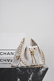 Fortok Chanel 25 Mini Handbag Spring Summer 2026 Pre-collection White 20 x 22 x 12.5cm - 4