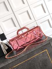 Fortok Chanel Coco Handle Flap Bag Fall-Winter 2025/26 Collection Mirror Pink 12x 29 x 5cm - 2