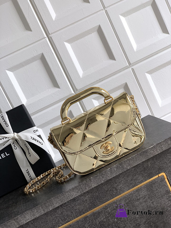 Fortok Chanel Coco Handle Flap Bag Fall-Winter 2025/26 Collection Mirror Yellow 18-4.5-13cm - 1