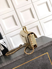 Fortok Chanel Coco Handle Flap Bag Fall-Winter 2025/26 Collection Mirror Yellow 12x 29 x 5cm - 3