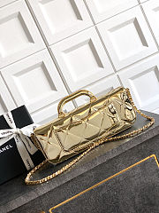 Fortok Chanel Coco Handle Flap Bag Fall-Winter 2025/26 Collection Mirror Yellow 12x 29 x 5cm - 2
