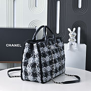 Fortok Chanel Tweed Medium Tote Bag Black 27.5x39.5x16cm - 4
