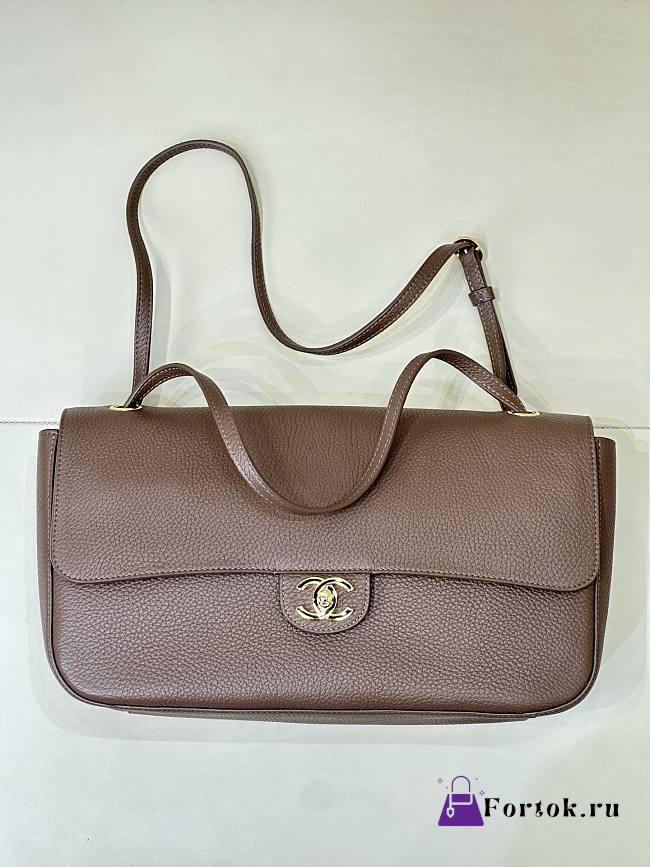 Fortok Chanel Grained Calfskin Maxi Flap Brown Gold Hardware 32x19.5x10cm - 1