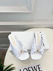 Fortok Loewe Pebble Soft Slides Leather White Flats - 2
