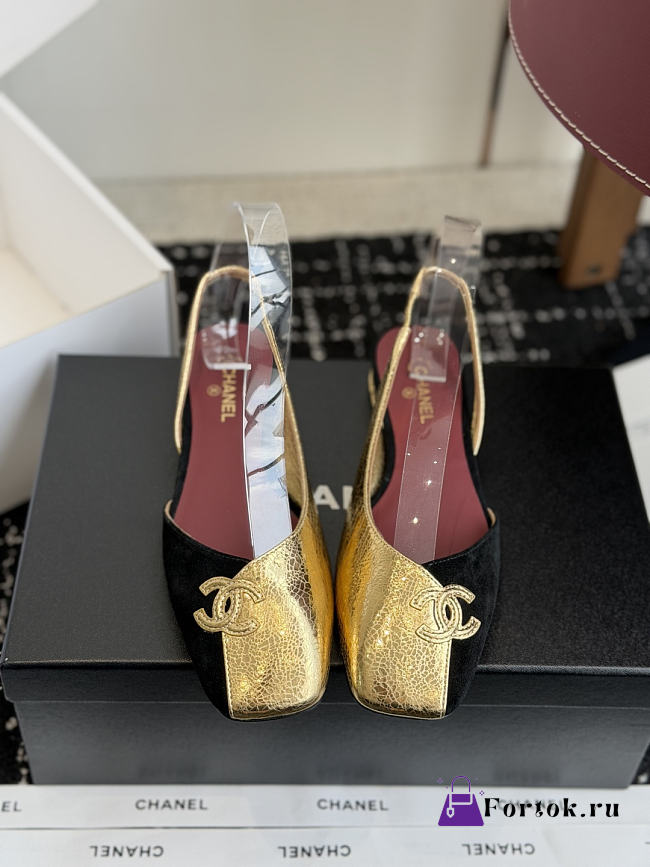 Fortok Chanel Two-Tone Slingback Flats Double C Black-Gold  - 1