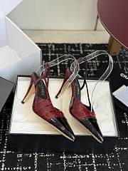 Fortok Chanel Métiers d'Art 2026 Slingback Pointed-toe Shoes Red-Black High Heels Patent Leather 9cm - 2