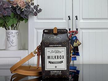 Fortok Louis Vuitton Milk Bag Pre-fall 2026 M29326 12x22x10 cm