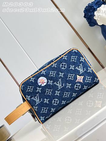 Fortok Louis Vuitton Locker Dopp Kit Monogram Flowers Denim M28363 23x13x12cm