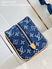 Fortok Louis Vuitton Locker Dopp Kit Monogram Flowers Denim M28363 23x13x12cm - 3