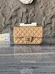 Fortok Chanel Flap Bag Mini Classic Milk Tea 20cm - 1
