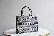 Fortok Dior Book Tote Ecru and Blue Toile de Jouy Embroidery 36 x 27.5 x 16.5 cm - 1