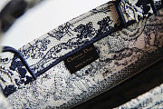 Fortok Dior Book Tote Ecru and Blue Toile de Jouy Embroidery 36 x 27.5 x 16.5 cm - 2