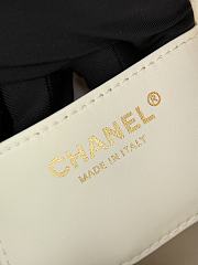 Fortok Chanel Spring Summer 2026 CHANEL 25 Small Handbag Brown 30-26-14cm - 4
