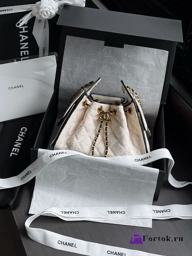 Fortok Chanel Spring Summer 2026 CHANEL 25 Mini Handbag Black 20-22-12cm - 1