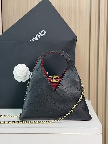 Fortok Chanel Métiers d’art 2026 Shopping Bag Black 23x23x7cm