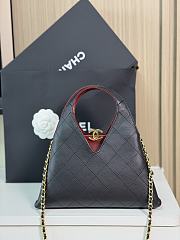 Fortok Chanel Métiers d’art 2026 Shopping Bag Black 23x23x7cm - 6