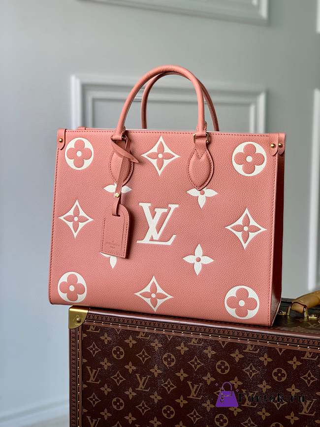 Fortok Louis Vuitton OnTheGo MM Tote Bag Rose Trianon And Crème 35x28x15cm - 1