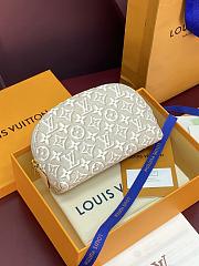 Fortok Louis Vuitton Pochette Cosmétique PM Bag Peuplier M2A419 19x 12x 6cm - 1