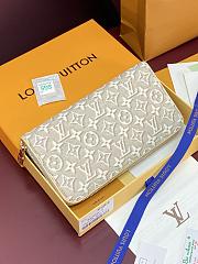 Fortok Louis Vuitton Zippy Wallet Monogram Emblème Peuplier M29575 19.5 x 10.5 x 2.5 cm - 5