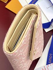 Fortok Louis Vuitton Victorine Wallet Monogram Emblème Rose Ruban M2A151 12 x 9.5 x 2.5cm  - 5