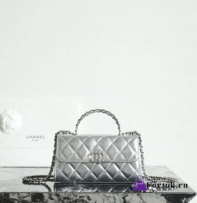 Fortok Chanel Mini Kelly Bag Metallic Silver 10x18x4.5cm - 1