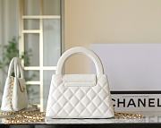 Fortok Chanel Small Kelly Shopper White 13x19x7cm - 4