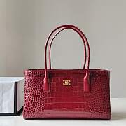 Fortok Chanel Small Shopping Tote Crocodile-embossed Calfskin Red 39×20×13cm - 1