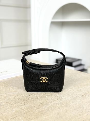 Fortok Chanel Micro Top Handle Round Hobo Pouch in Black Grained Calfskin 11*11*4cm