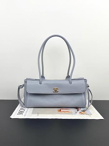 Fortok Chanel Grained Calfskin Stitched Urban Essentials Small Shopping Bag Grey 30.5×11.5×15cm