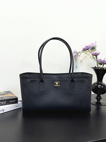 Fortok Chanel Small Cerf Shopping Bag Black Calfskin Black 34×13×20cm