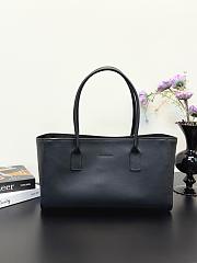 Fortok Chanel Small Cerf Shopping Bag Black Calfskin Black 34×13×20cm - 6