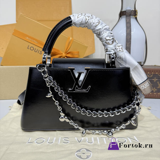 Fortok Louis Vuitton Capucines East-West Bag Black 26.5*8*14cm - 1