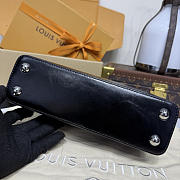 Fortok Louis Vuitton Capucines East-West Bag Black 26.5*8*14cm - 5