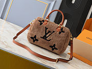Fortok Louis Vuitton Speedy Bandoulière 25 Shearling Bag Brown 25x19x15cm - 5