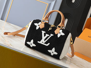 Fortok Louis Vuitton Speedy Bandoulière 25 Shearling Bag Black/White 25x19x15cm