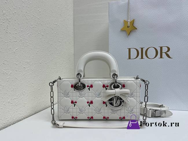 Fortok Dioramour Lady D-Joy Bag White Cannage Lambskin Embroidered with Multicolor Doves & Roses Motif 22x12x6cm - 1