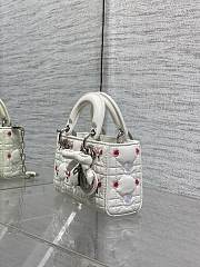 Fortok Dioramour Lady D-Joy Micro Bag White Cannage Lambskin Embroidered with Multicolor Doves & Roses Motif 16*5*9cm - 2