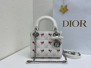 Fortok Dior Mini Lady Dior Bag White Cannage Lambskin Embroidered with Multicolor Doves & Roses Motif 18 x 15 x 7 cm