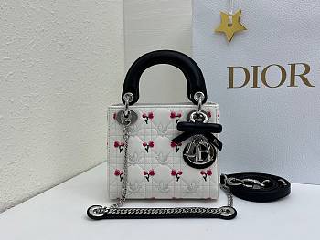 Fortok Dior Mini Lady Dior Bag White/Black Cannage Lambskin Embroidered with Multicolor Doves & Roses Motif 18 x 15 x 7 cm