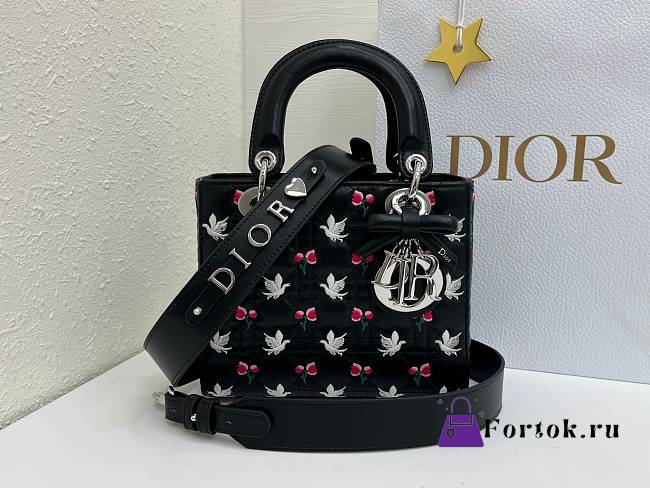 Fortok Dior Small Lady Dior Bag Black Cannage Lambskin Embroidered with Multicolor Doves & Roses Motif 18 x 15 x 7 cm - 1